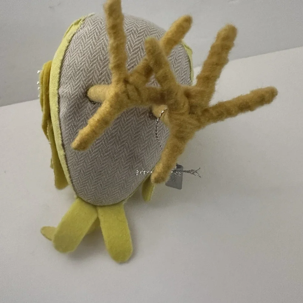 Featherly Friends Bird Daisy 2018 Target Spring Easter